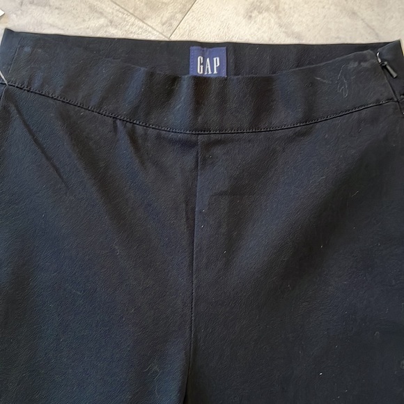 Gap  Stretch Dress Pants  Side Zip High Waisted    True Black    Size 4
NWT - Picture 5 of 14